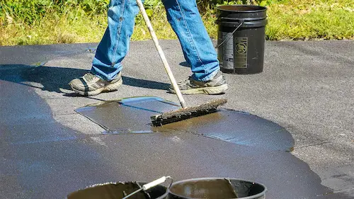 Asphalt Sealcoating